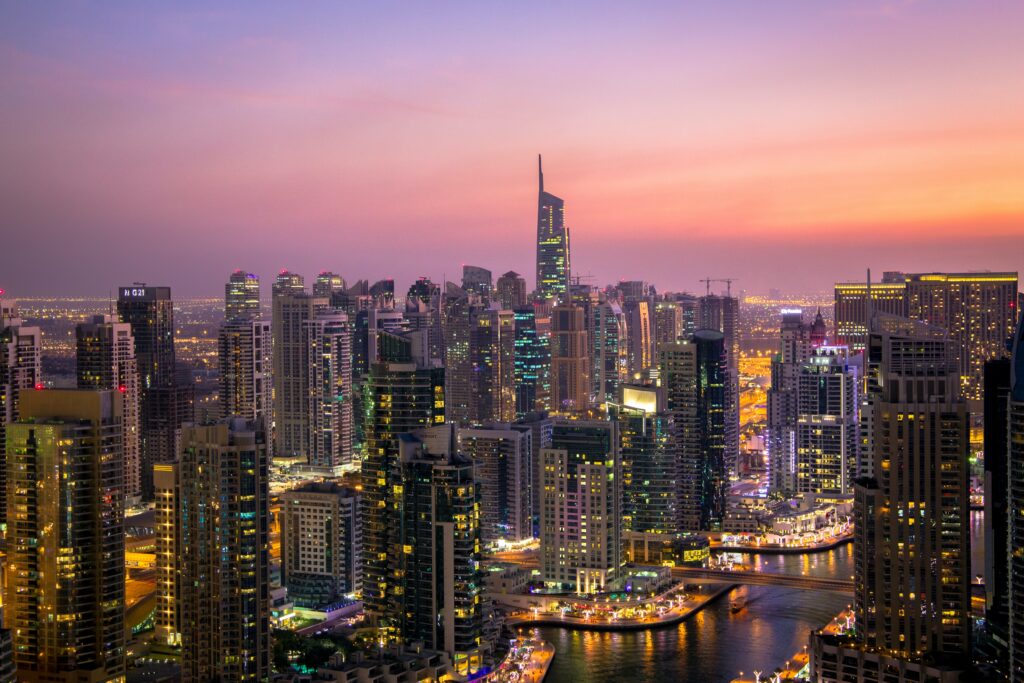 Discovering Dubai: 12 Must-Visit Places and Fun Things to Do