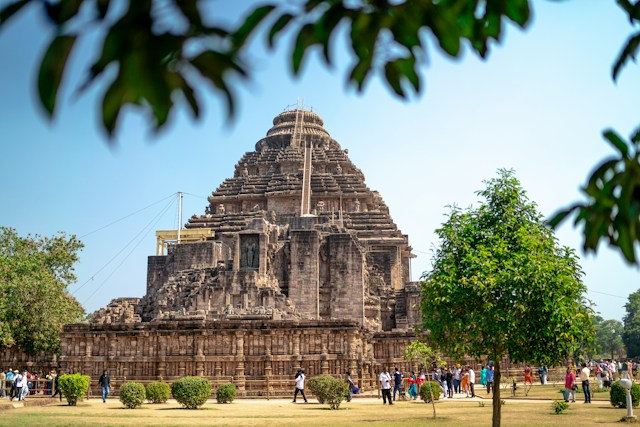 Discover India's Spiritual Treasures: A Guide to the Best Temples
